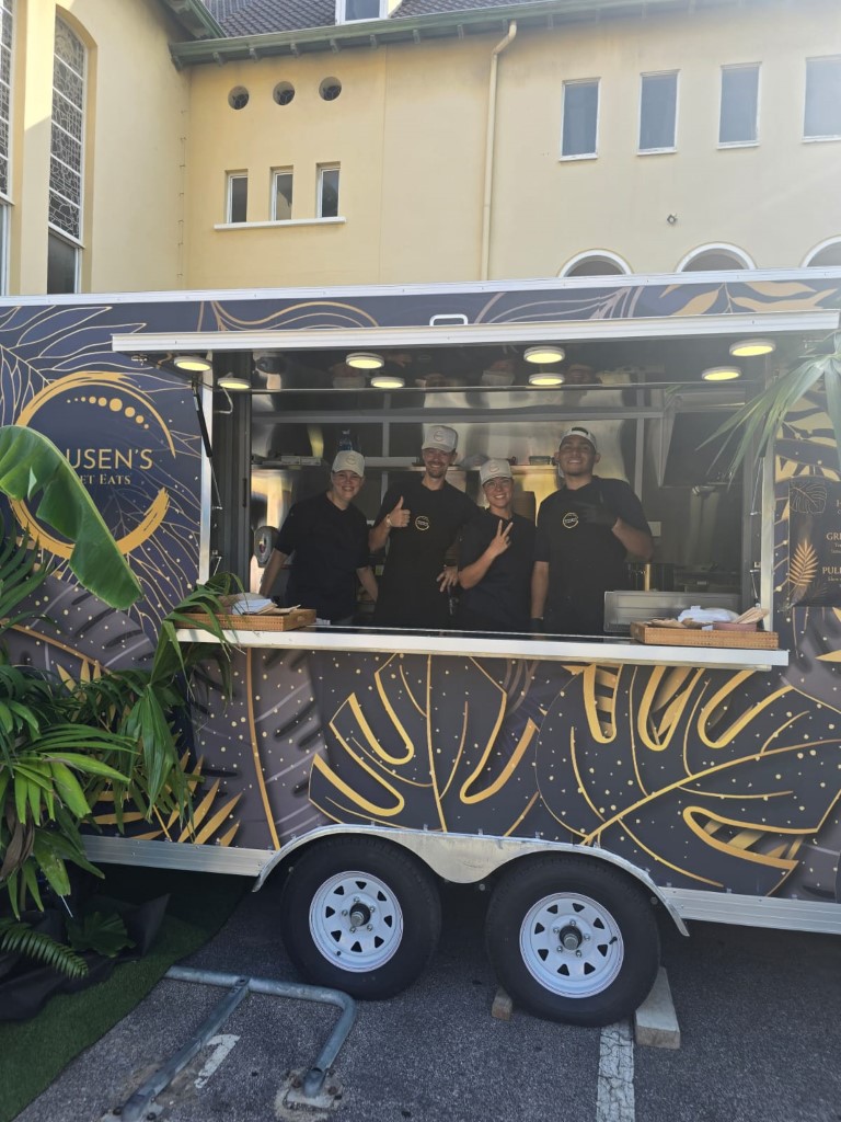 Housens Street Eats Foodtruck Team 1